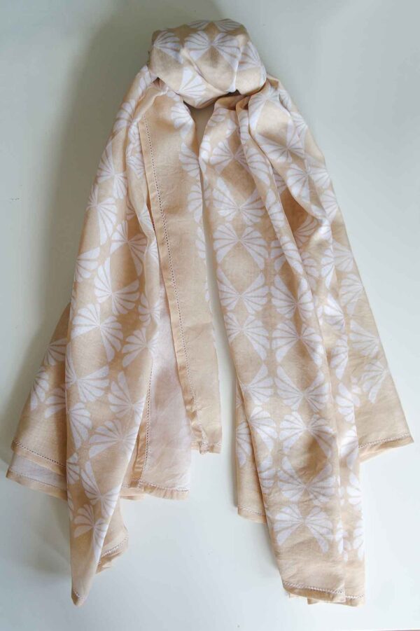 Scarf beige2 Scarf beige